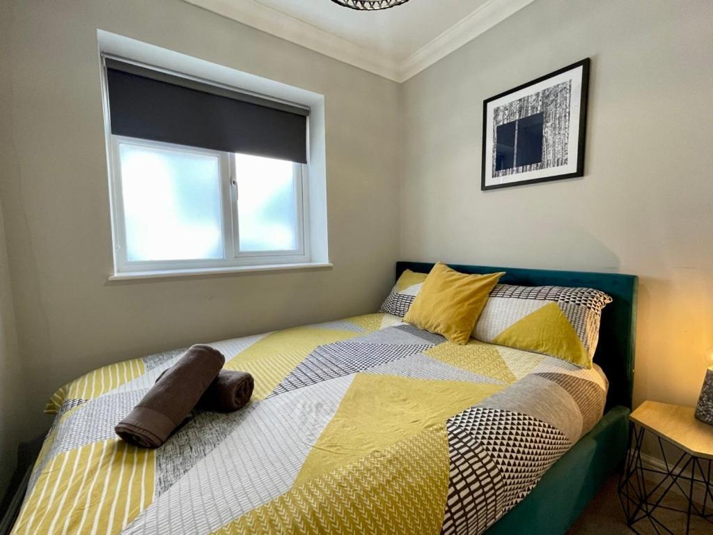 Stylish Modern Two Bedroom Apartment With Garden Κάρντιφ Εξωτερικό φωτογραφία